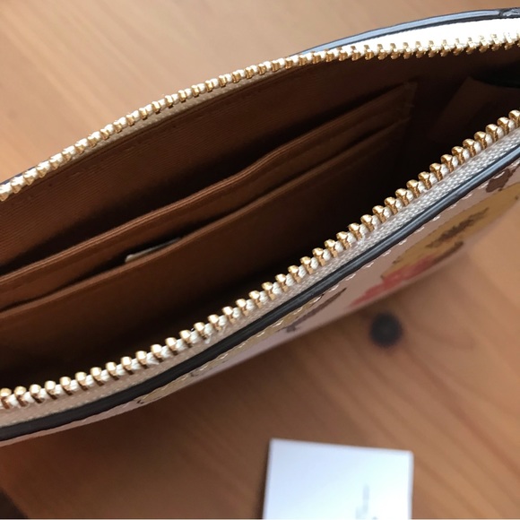 🌸 Coach Corner Zip Wristlet With Floral Cluster Print Gold/Chalk Multi - Picture 7 of 10